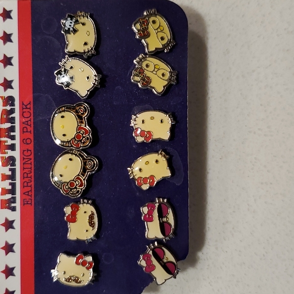 Sanrio Jewelry - Sanrio hello kitty earring set